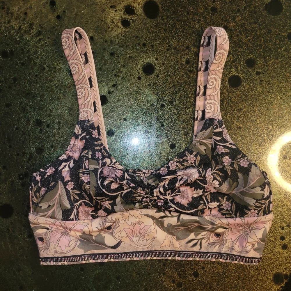 Free People Oasis Bike Shorts High Rise & Crop Top Size XS Yoga Workout Set